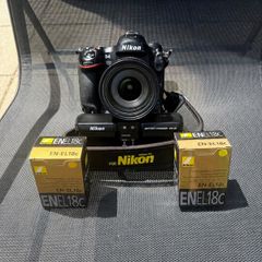 Nikon D4