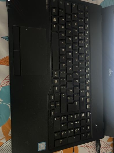 Fujitsu Lifebook A359 - 15.6" - Intel Core I5 - 8250u - 8 Gb Ram - 256 Gb Ssd