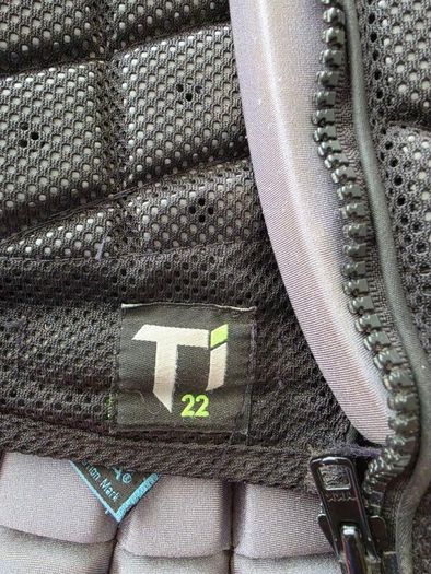 kevlar ti22 child back protector