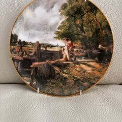 Fine Bone China Collectors' Plate (19.5cm)