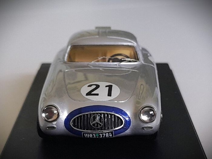 Diecast Model Le Mans Winning Mercedes-Benz - pinKo by Gamma Models  1:43