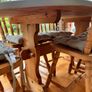 table and chairs Image 3