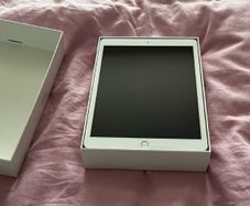ipad 8th generation 128GB