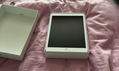 ipad 8th generation 128GB