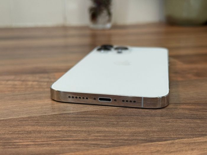 iPhone 13 Pro Max 128GB Unlocked 100% Battery