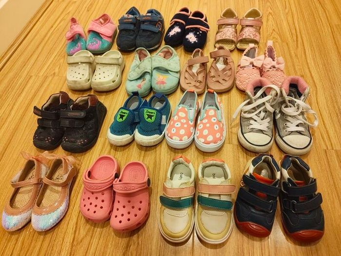 Girls shoes and sandals - 19 to 23 size