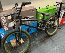BMX stunt bike / Wetherpeople  Justice