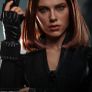 Hot toys black widow Image 2