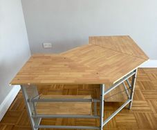 corner desk