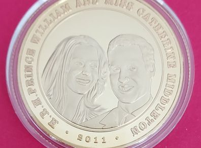 William and Kate Royal Wedding Commemorative Coin 2