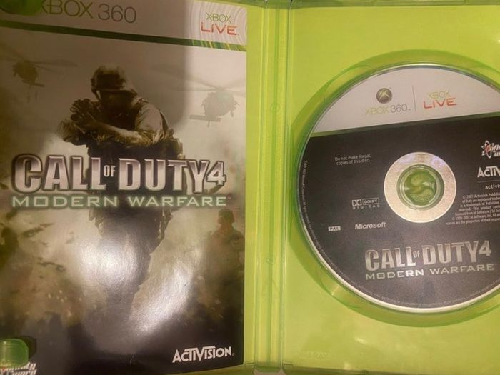 Call of duty world at war modern warfare 4 Xbox 360 game