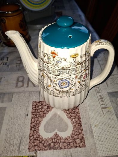 Antique Copeland Spode Coffee or Tea pot in the Florence Pattern, era 1891 to 1910 Postage Available or Collection