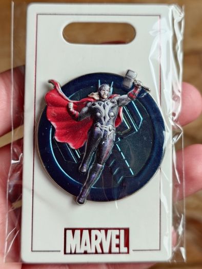 Disney Marvel Pin set
