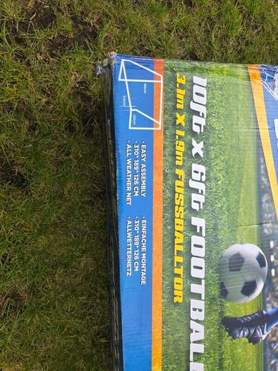 Brand New Goalz Pro 10ft by 6ft Football Goal still in box