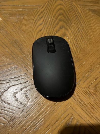 wireless keyboard and mouse with German layout, Dun Laoghaire