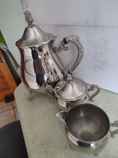Vintage Leonard 5 Piece Silver plate Teapot, Sugar B0wl. Creamer / milk jug.