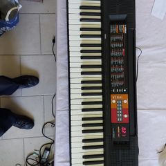 YAMAHA PSR-F51 61 key Keyboard, working perfect and in like new condition, comes with power adaptor