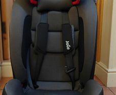 Joie Bold 9 to 36kg approx (1 to 12 years) car seat as new