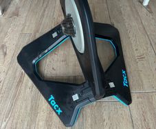 Garmin tacx neo 2t  smart trainer