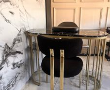 Manicure Desk & Chairs