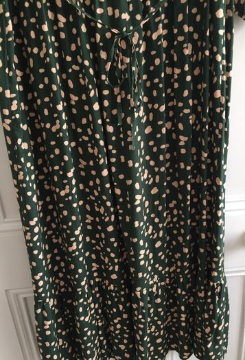 Ladies Long Dress: Size 8-10 / 10-12