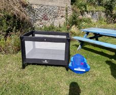 Baby travel cot and bath