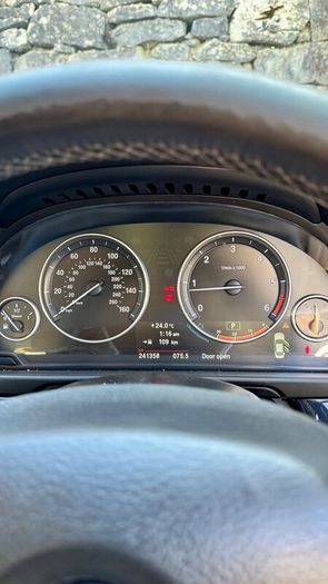 BMW F10 5-Series 2013