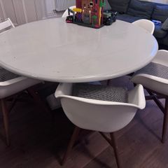 Large Round Oak Dining Table