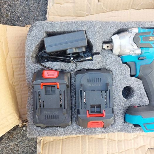 Jemi 21V Impact Gun includes 2 Batteries and Charger