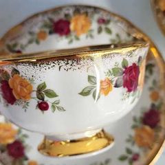 Arklow Fine Irish Bone China Cottage Roses Dining Set
