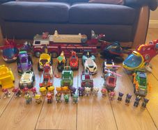 Paw Patrol toy bundle - large vehicles small vehicles and figures