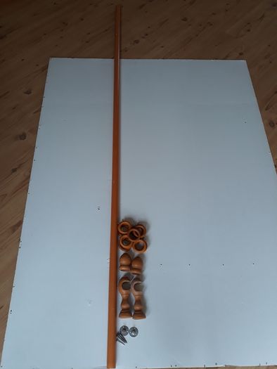 Wooden Curtain Pole set including 17 wooden rings