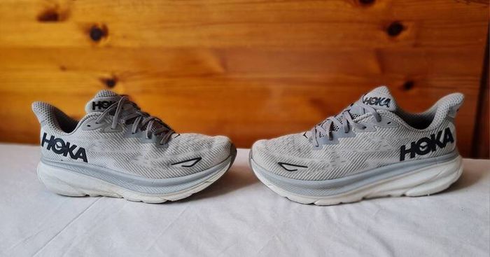Hoka clifton 9 grey Size 10.5 eu 45 in excellent condition