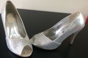 Silver Shoes with diamonds