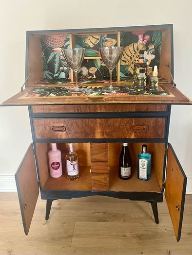 SALE! Funky Cocktail Bar/Bureau Stunning Grain