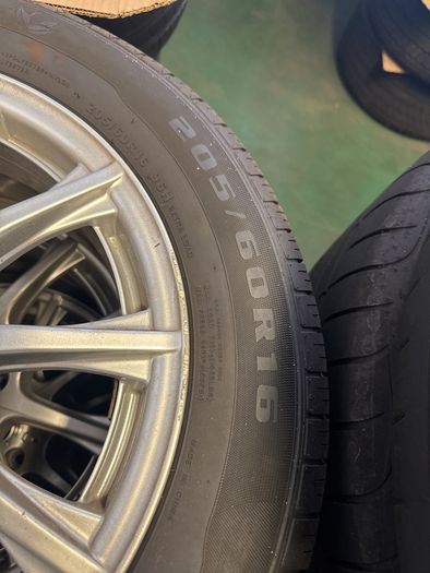 16" Mercedes C class alloys with tyres