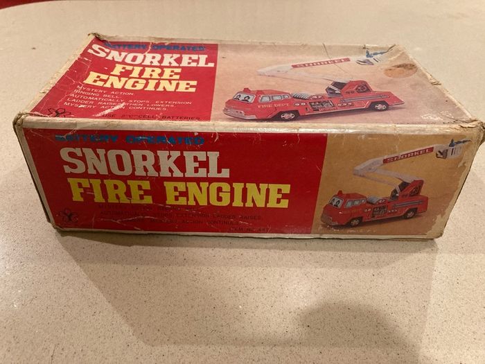 Yonezawa Japan Tin Battery Operated Snorkle Fire Engine Mint in Box