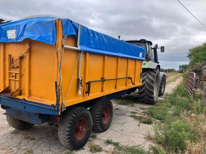 Grain/nut trailer