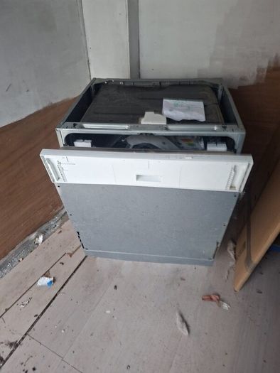 Integrated Dishwasher