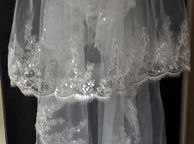 main image for ad 2 Tier Finger Length Bridal Veil