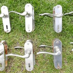 Door Handles (10 each)