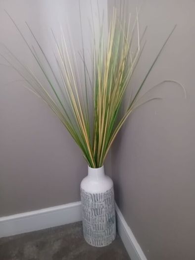 Vases & Decorative items