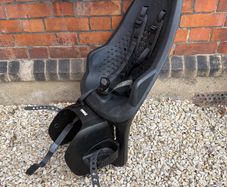Thule Yepp 2 (rack mount) baby/kid bike seat