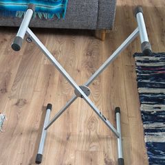 K&M Keyboard Stand - Rock Solid
