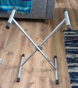 K&M Keyboard Stand - Rock Solid
