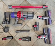 Dyson V10 total clean