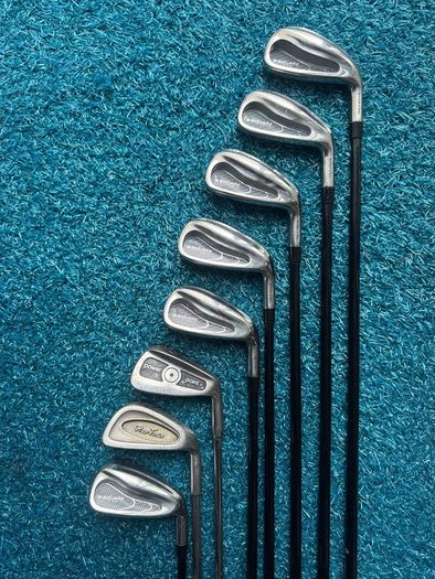 Clubs, Titleist bag, Balls, Tees - Deal