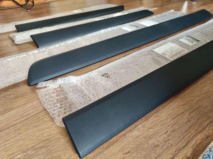 Genuine Renault Kangoo Mk2 Door Moulding / Protection Trim Strip Set (4 Pieces) OEM