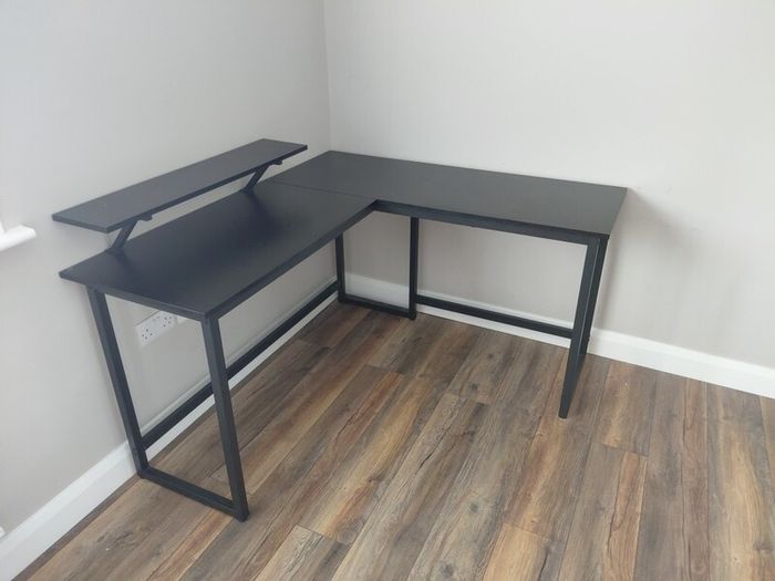 Corner Desk