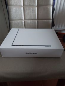 Macbook Air 13" empty box